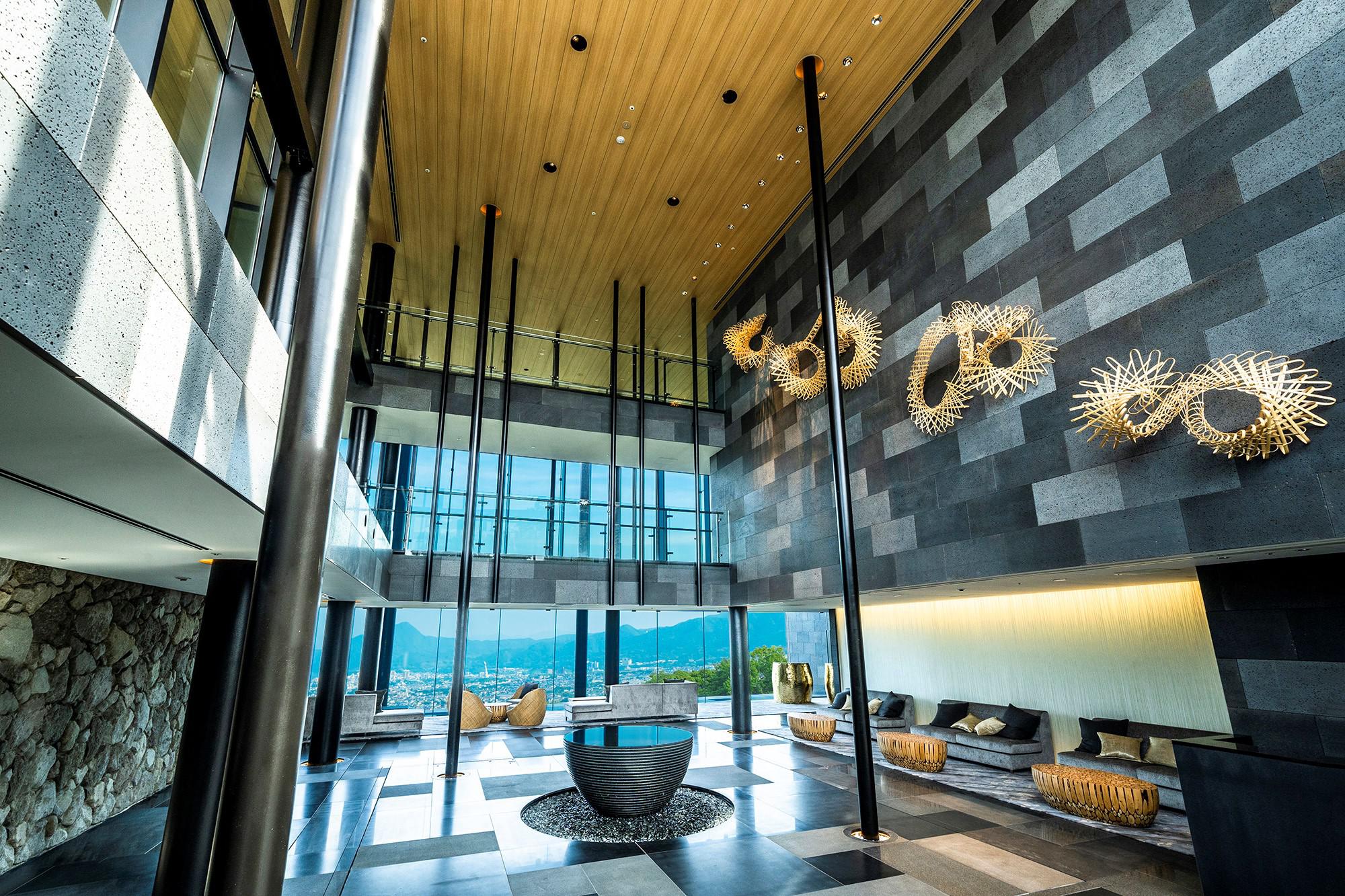 accommodation_ANAInterContinentalBeppu_lobby.jpg