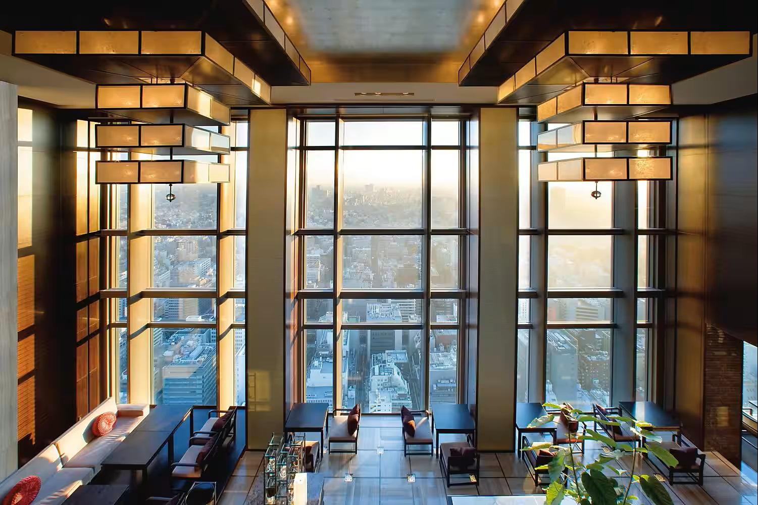 mandarin_oriental_tokyo-5-star-east-lobby-01-landscape.jpg