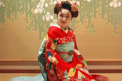 Kyoto_Gourmet_Tour_Maiko.jpg